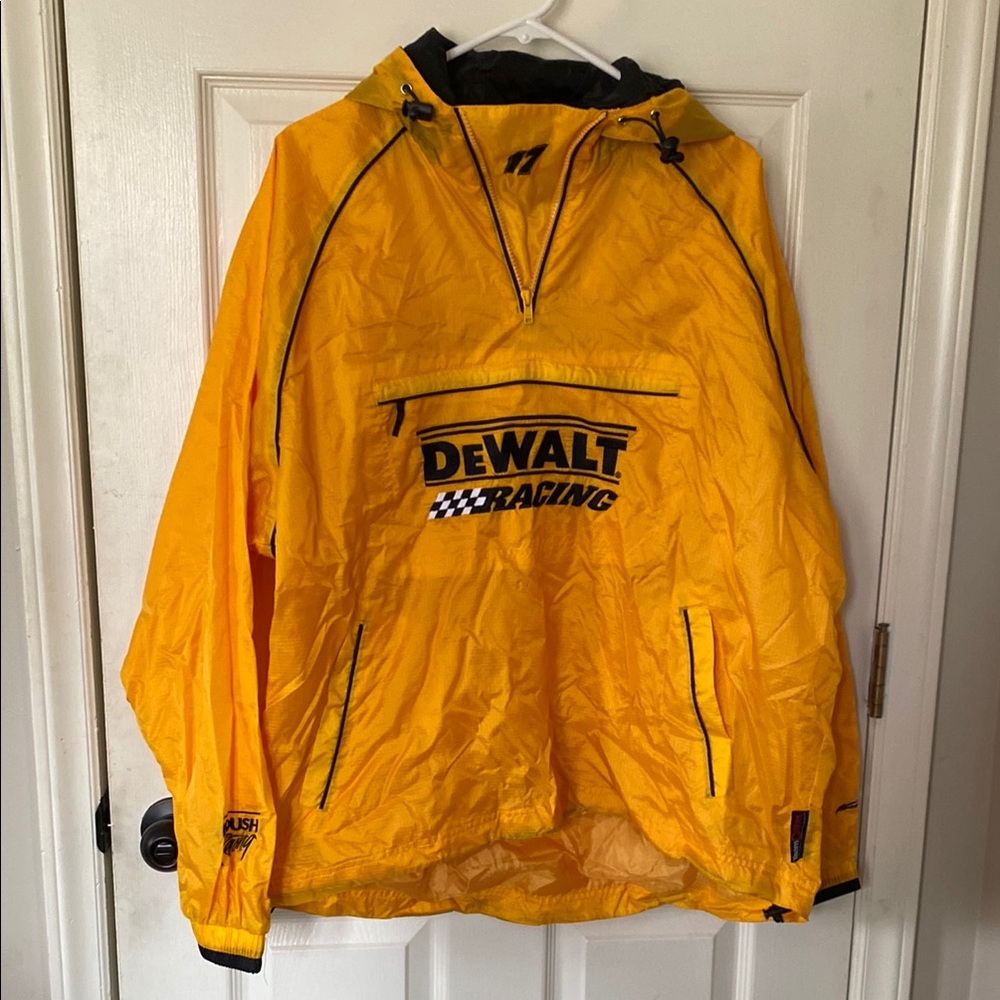 Dewalt Racing Yellow Jacket Size L Matt Kenseth NASCAR Fan